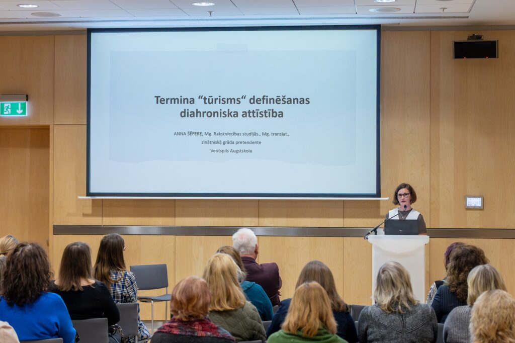 Referente Anna Šēfere