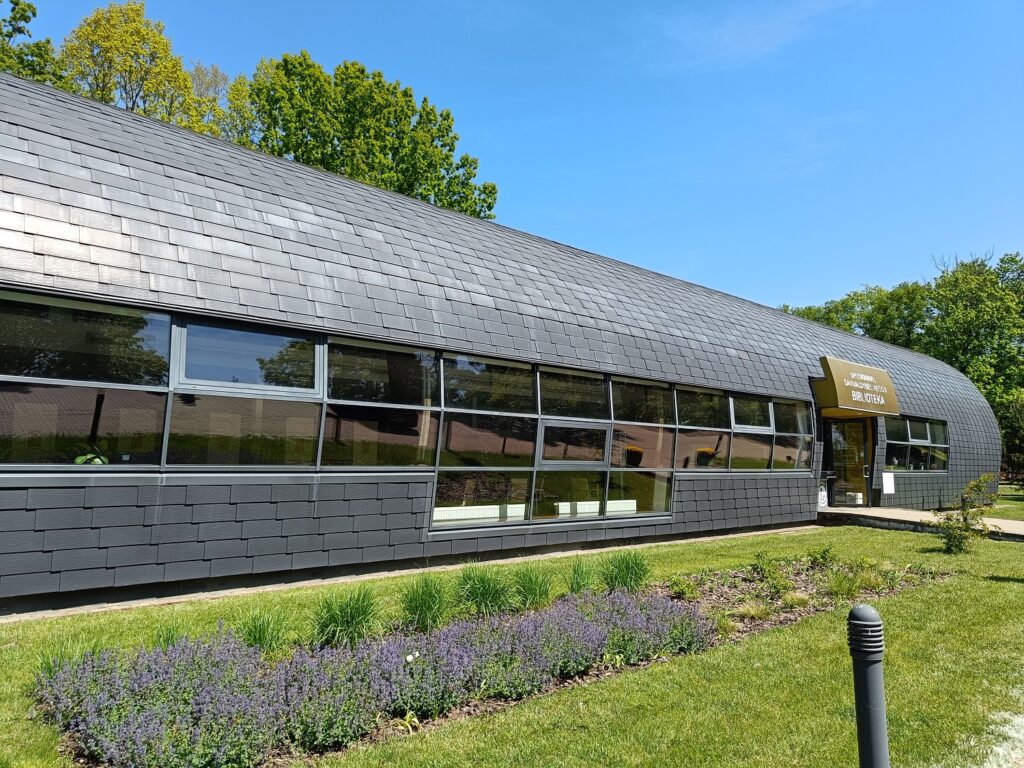 Druskininku pilsētas bibliotēkas ēka no ārpuses